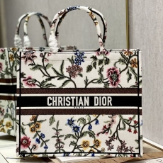 Christian Dior Shopping Bags